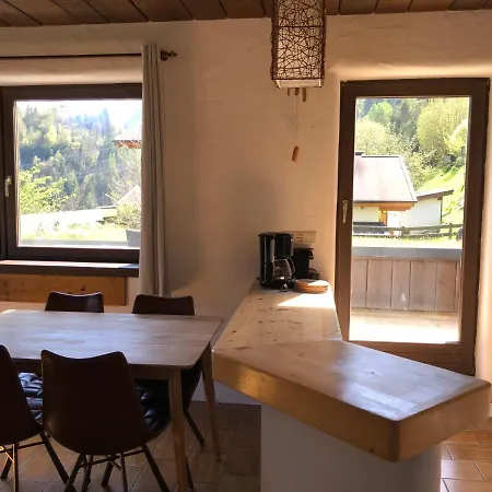 Grace, Mountain View Apartment *